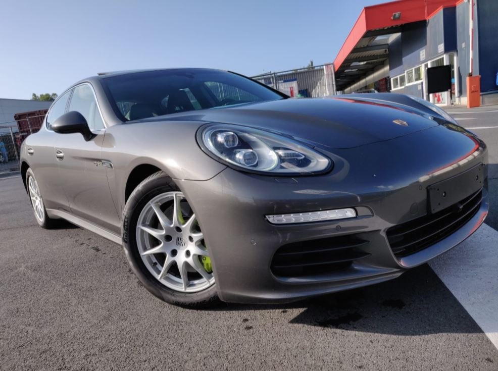 PORSCHE PANAMERA S E-HYBRID