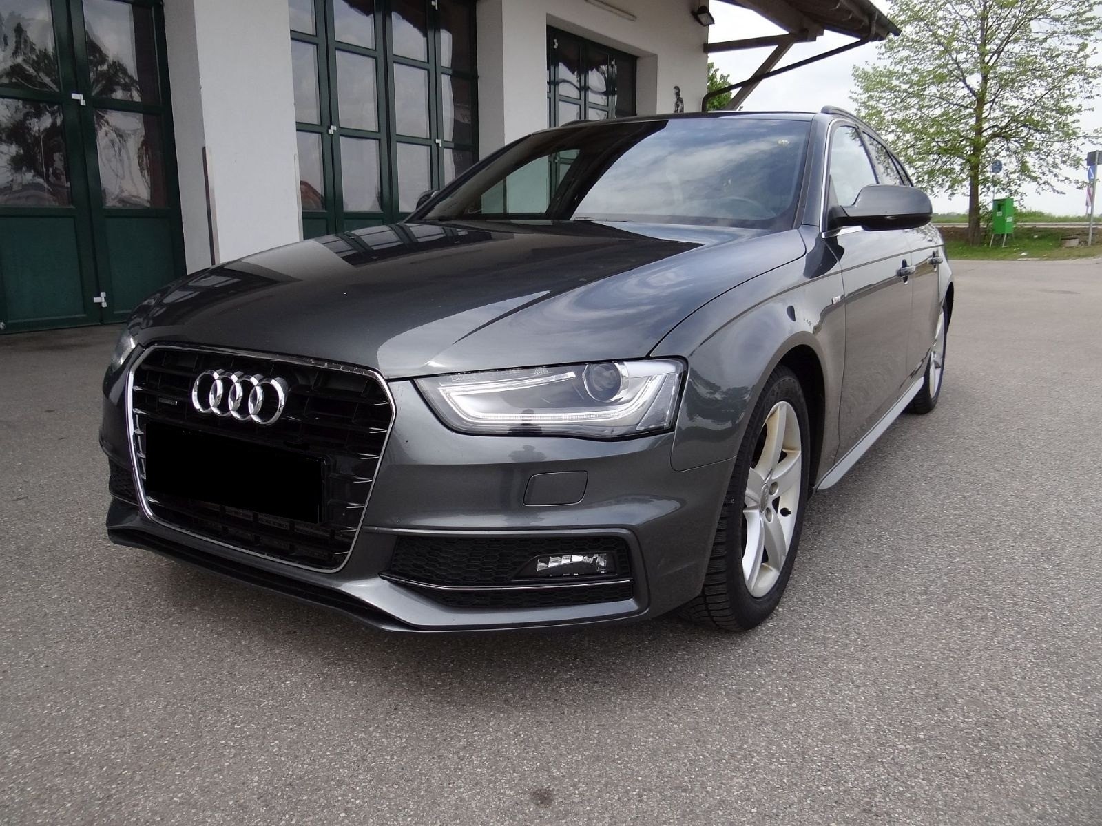Audi A4 Avant 2.0 TDI S-line Spor quattro