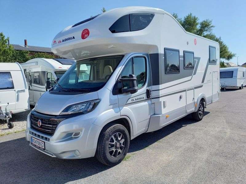 Adria Coral XL Plus 670 SL