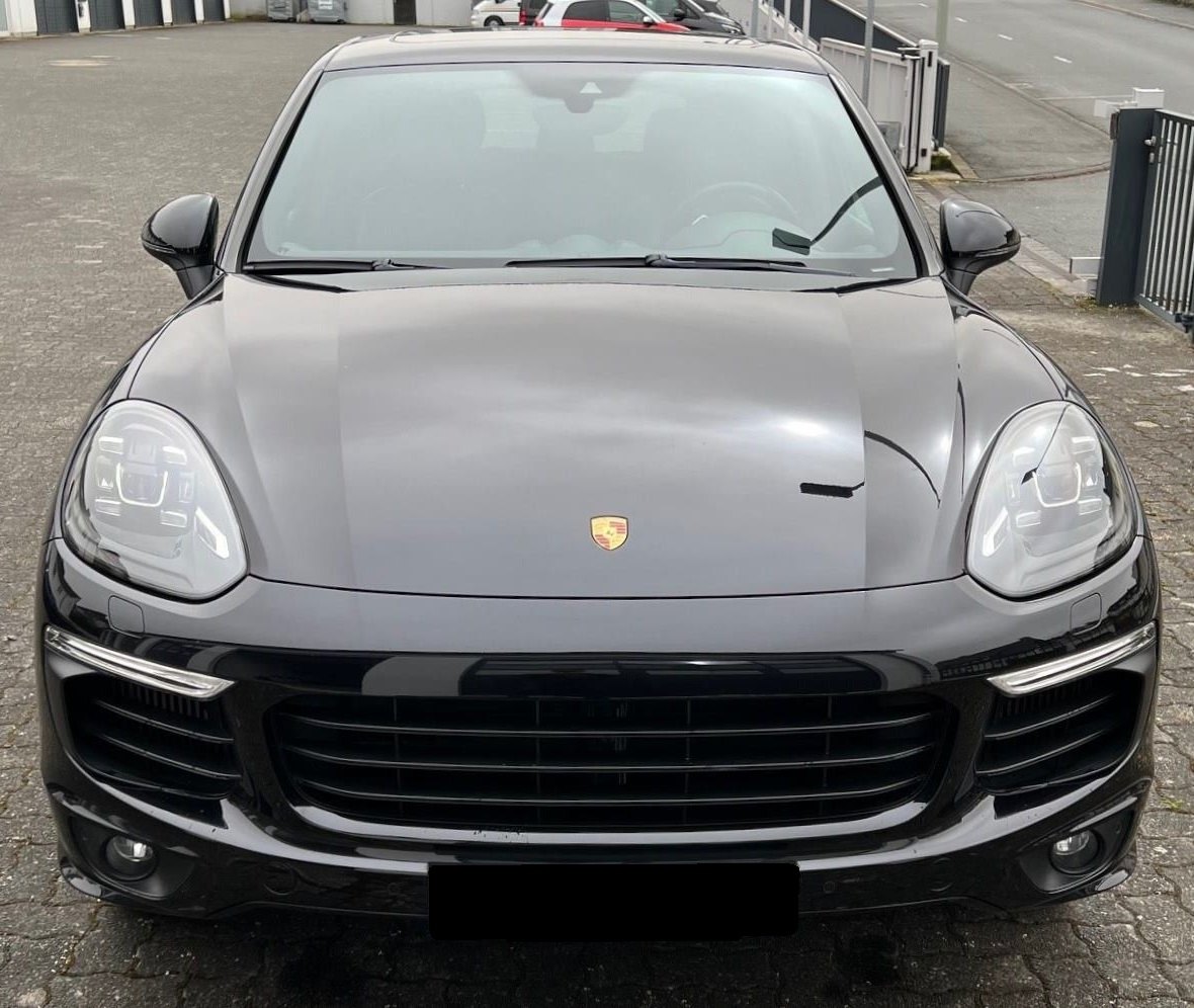 Porsche Cayenne S Platinum Edition