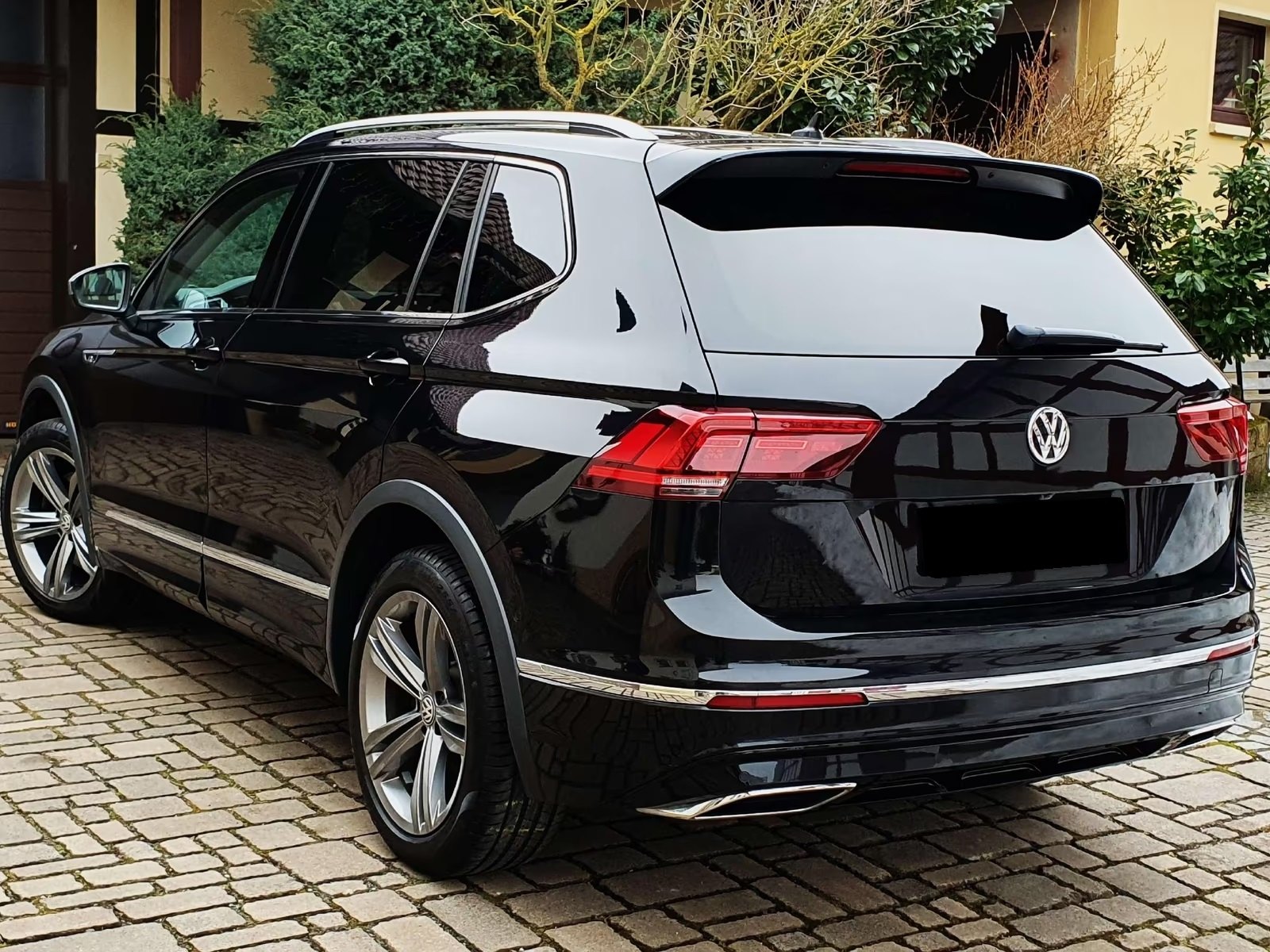 Volkswagen Tiguan Allspace R-Line Highline 4Motion